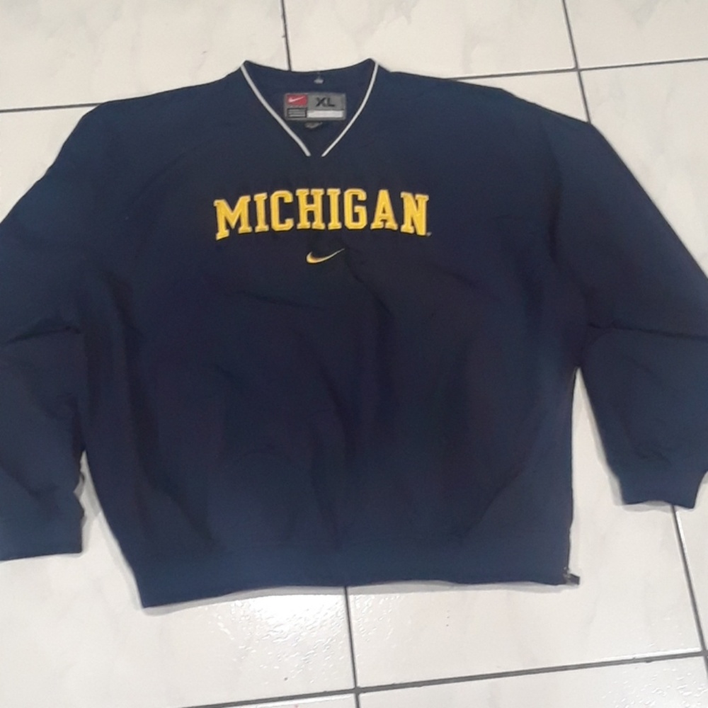 Michigan Wolverines Nike pullover